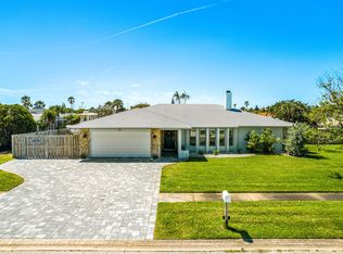 211 Cherry Dr, Melbourne Beach, FL 32951