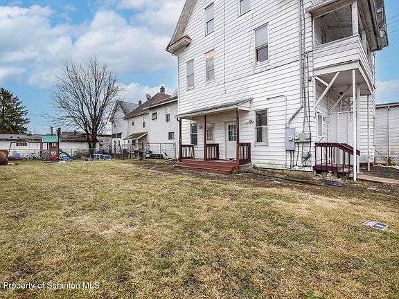 4th image of 724 Court St