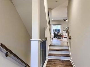 7818 W 158th Ct, Overland Park, KS 66223