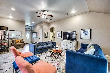 5th image of 9035 Wellesley Manor Dr