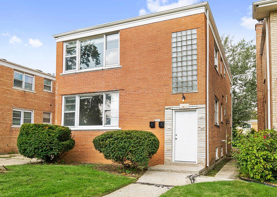 1st image of 483 W 15th Pl