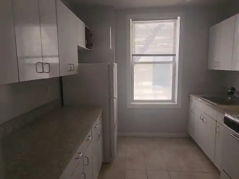 66 Glenwood Ave #11E — Photo 1