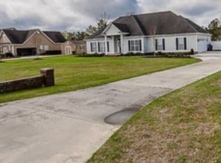 253 Lakeview Cir, Nashville, GA 31639