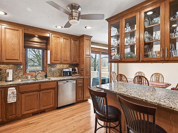4th image of 6400 Starlite Cir NE