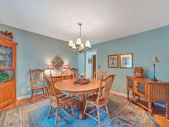 3rd image of 606 Melissa Dr
