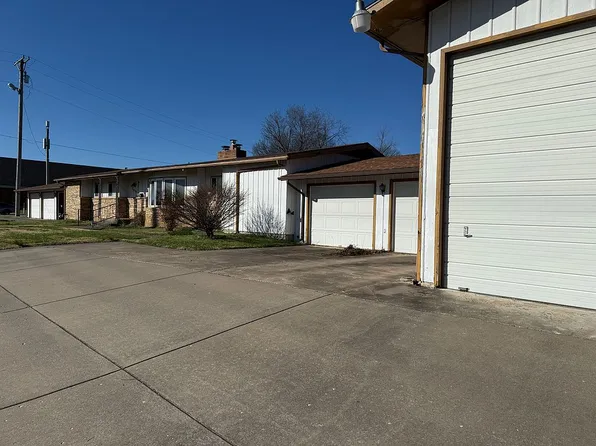 2738 Connecticut Ave, Joplin, MO 64804