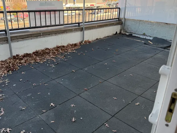 87-06 Queens Boulevard image 1 of 12