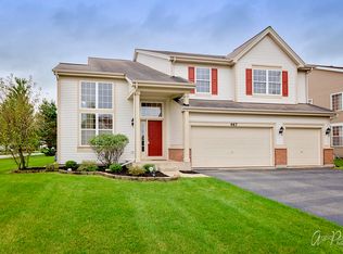 467 W Butterfield Ln, Round Lake, IL 60073