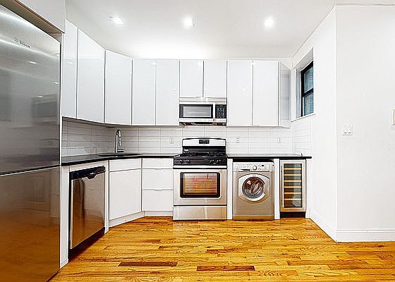 3rd image of 107 W 113th St APT 3A