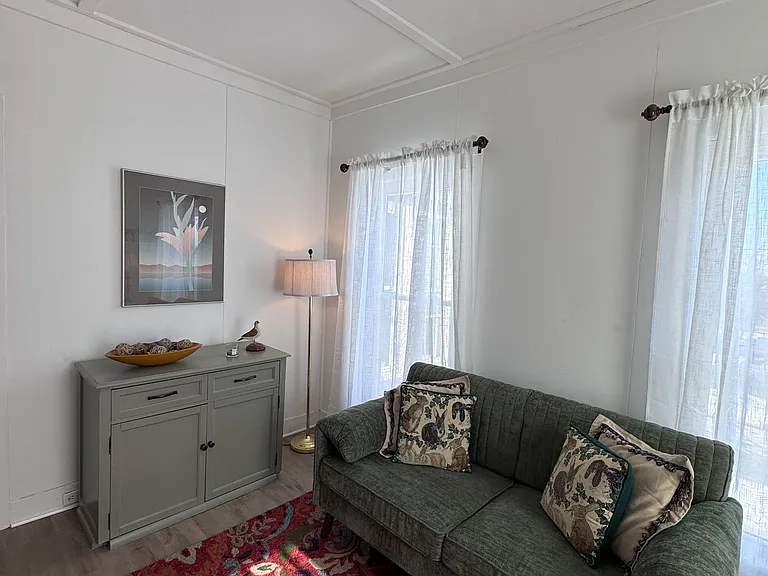 97 Woodlawn Ave #3 — Photo 2