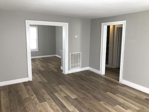 4th image of 236 Park Ave