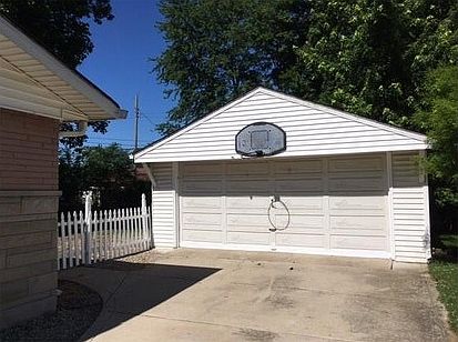 2nd image of 206 Wayside Dr