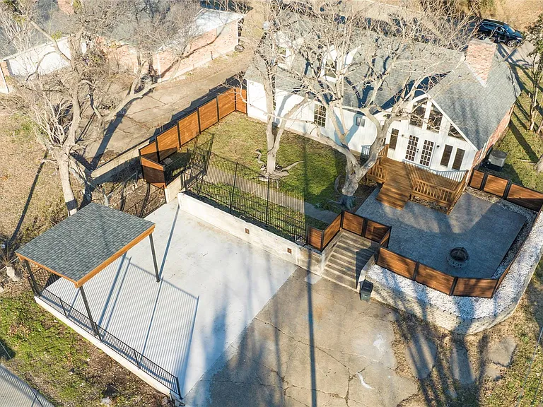508 Whittle Way — Photo 36