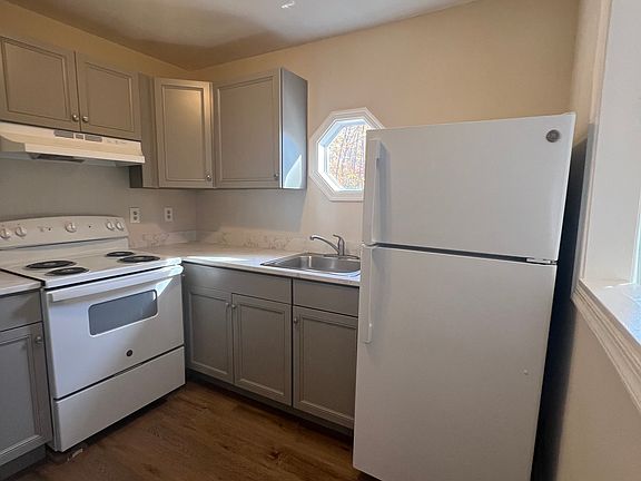 5th image of 220 Cambridge St #222