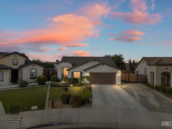 9212 Snowy River Dr, Bakersfield, CA 93311