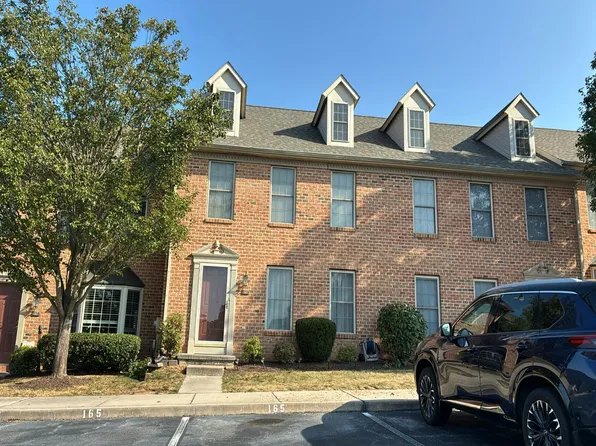 165 Hunters Ridge Dr, Harrisburg, PA 17110