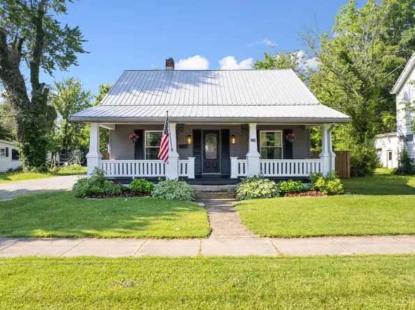 255 E Plane St, Bethel, OH 45106