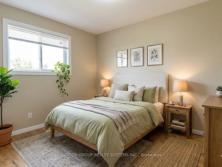 19 Lorraine Dr — Photo 10