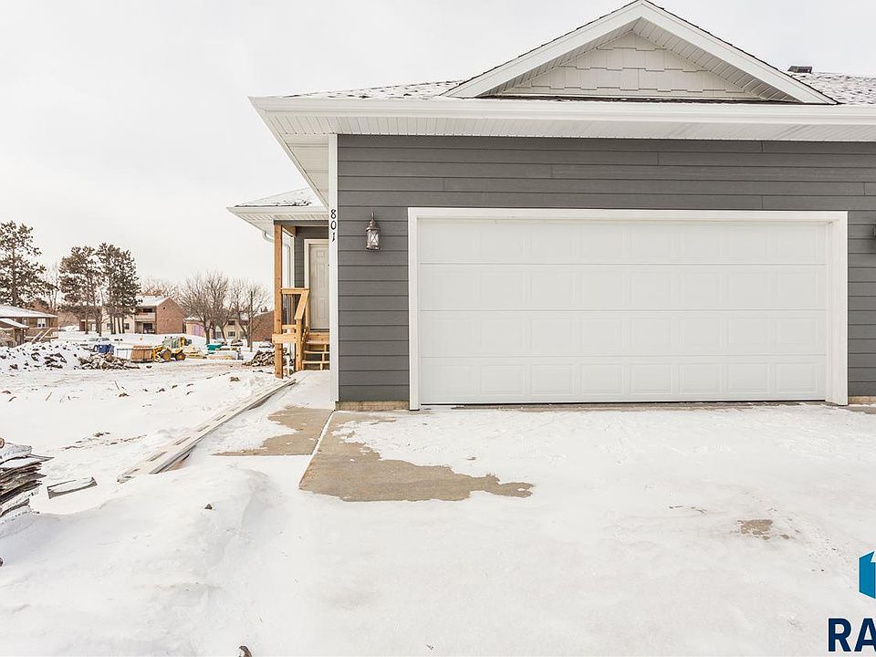 1st image of 813 N Sherwood Ave