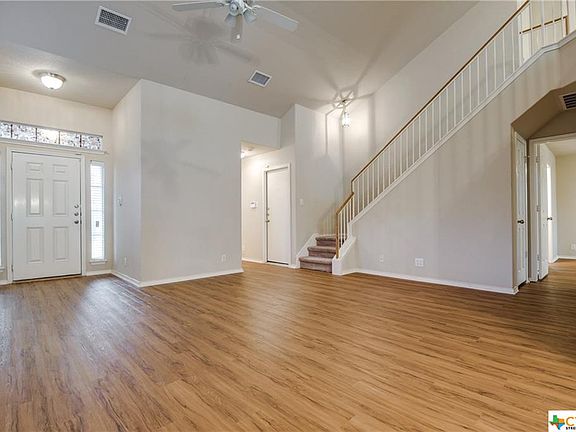4th image of 558 Briggs Dr