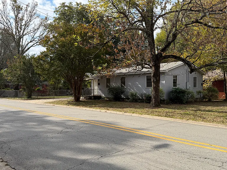 517 Ingram St — Photo 6