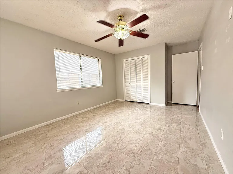 9002 Sabastian Dr — Photo 13