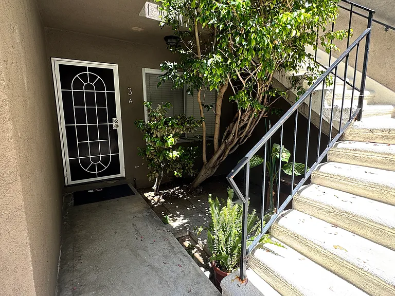 1718 Stoner Ave #3A — Photo 8