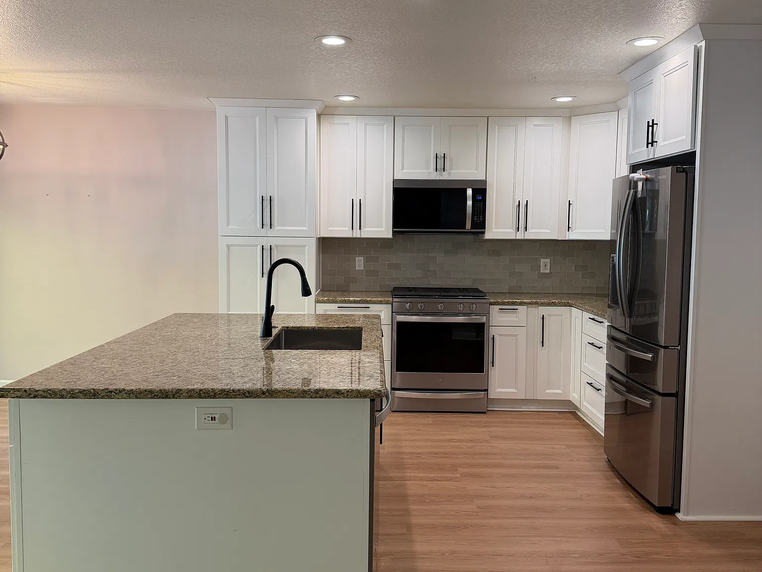 4 bed, 1668 sqft, $2,500 — Photo 3