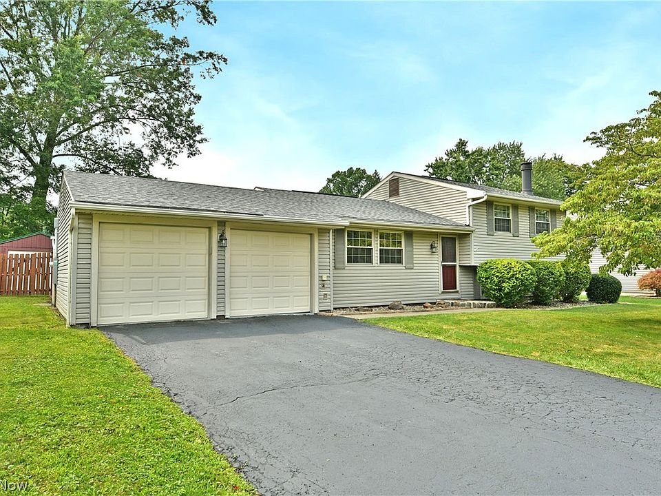 1st image of 1382 Northfield Dr