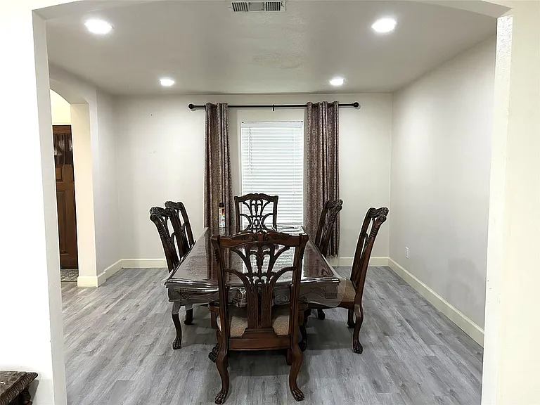 6005 Chatham Woods Dr — Photo 6
