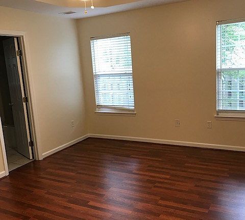 4th image of 2064 Sylvan Lake Dr