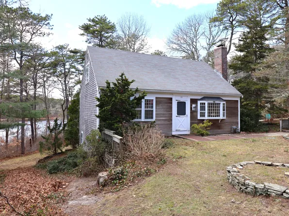 71 Grassy Pond Drive, Dennis, MA 02638