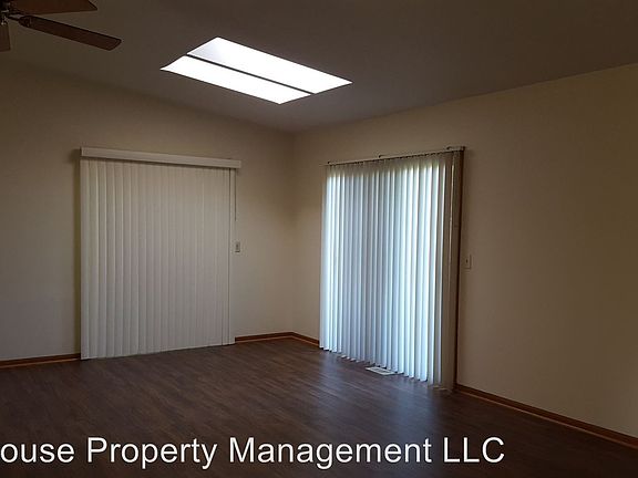 5th image of 5880 Madison Ave SE