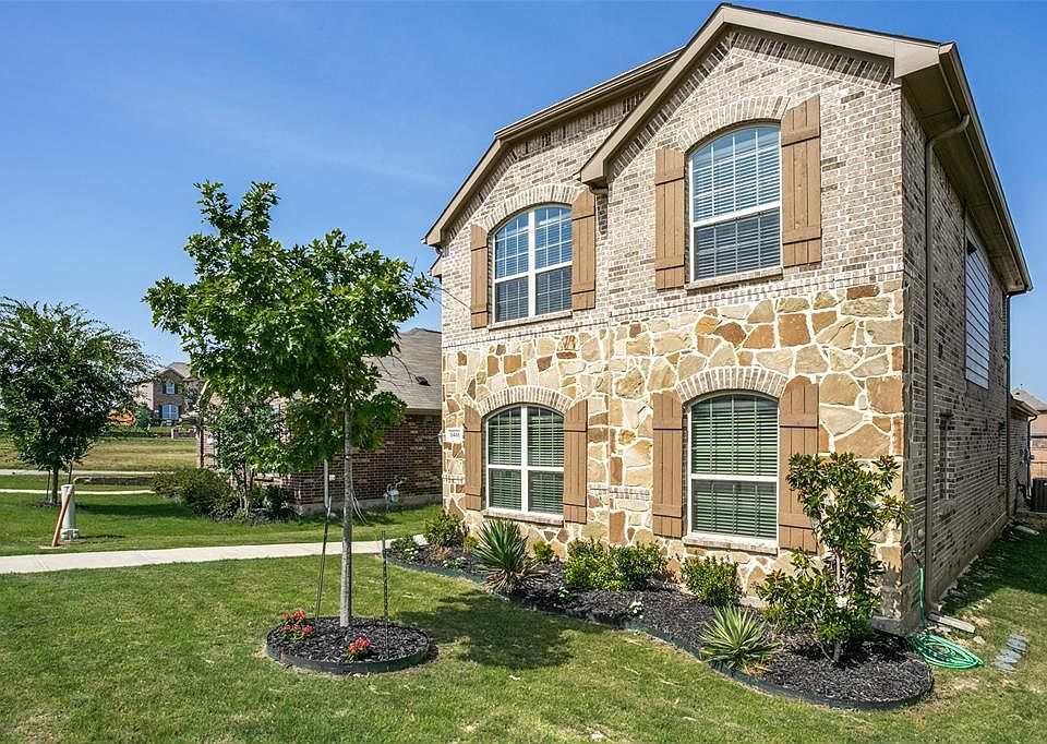 1st image of 8468 Gentian Dr