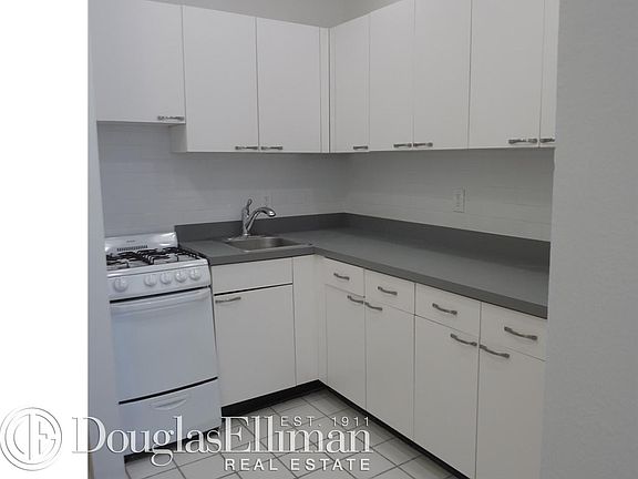 5th image of 434 E 83rd St APT 3D
