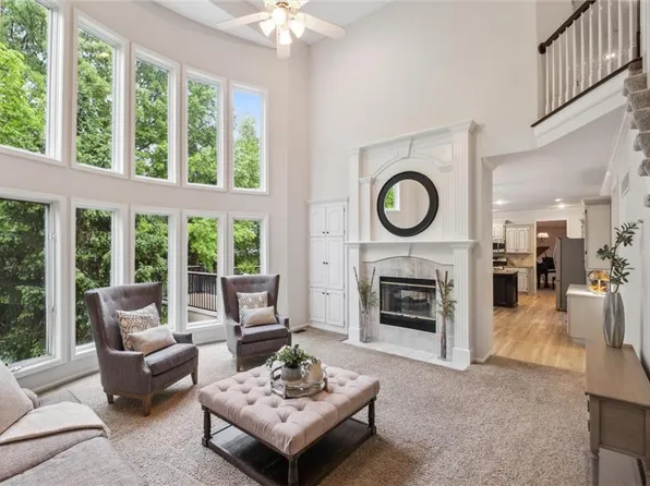 13709 Flint St, Overland Park, KS 66221