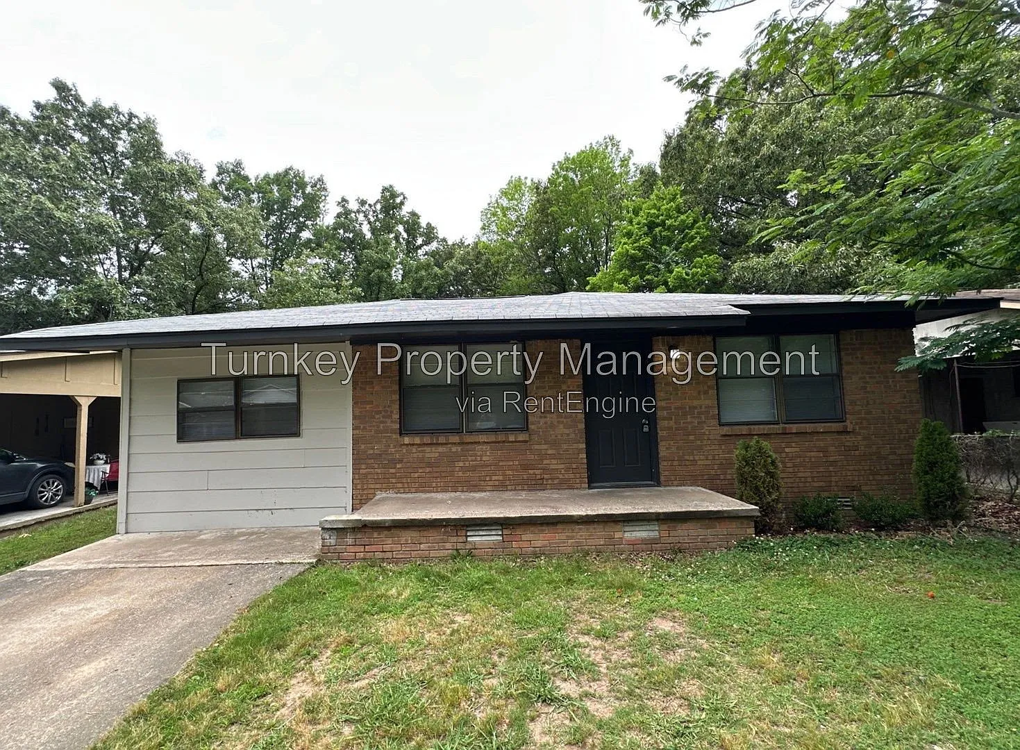3 bed, 1.0 bath, 1188 sqft, $1,095 — Photo 1