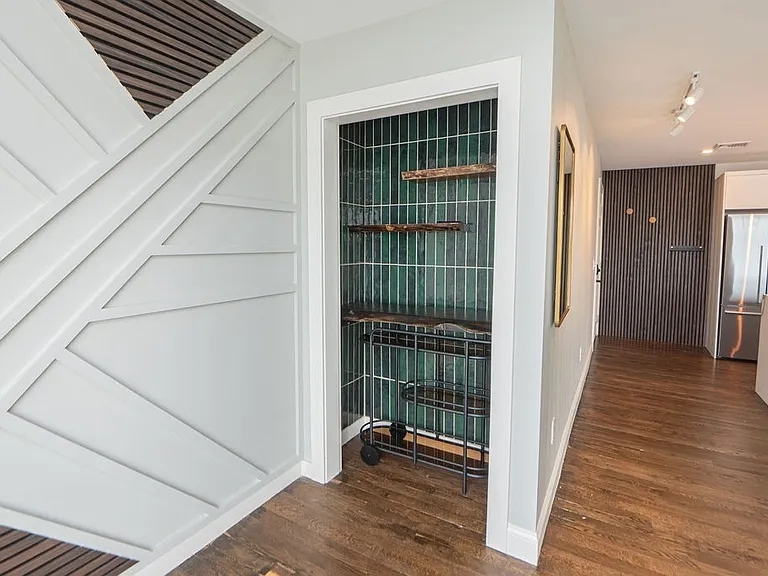 82 Webb St #2L — Photo 7