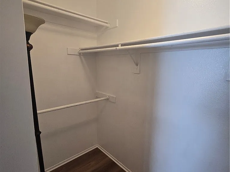 881 Bramble Ln — Photo 30