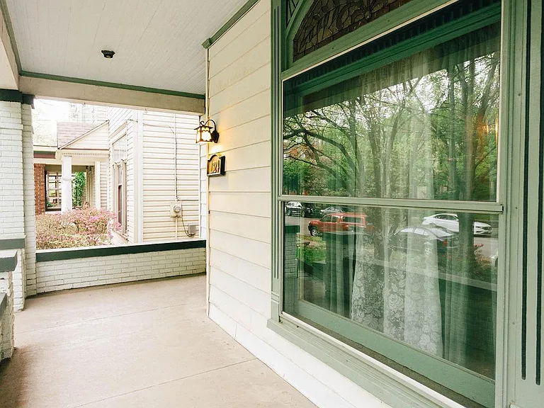 1324 Highland Ave #1 — Photo 3