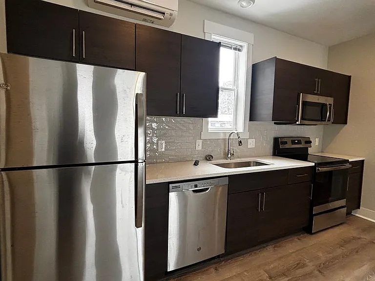MF - Floresta Street Apartments-822 — Photo 21