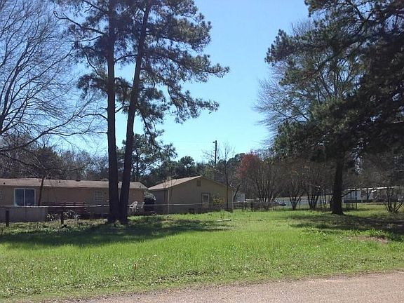 4th image of 20722 Sunnyland Dr