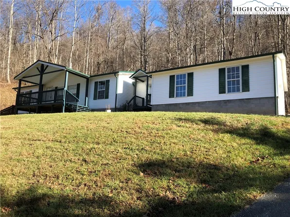 250 Colehearth Hollow Road Road, Bakersville, NC 28705