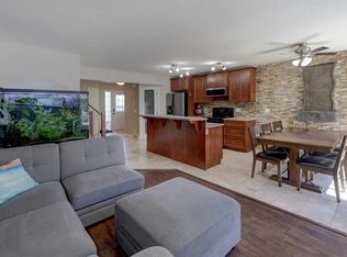 15 N Parklane Dr, Strathmore, AB T1P 1C2