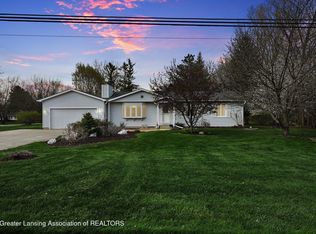 1318 W Herbison Dr, Dewitt, MI 48820