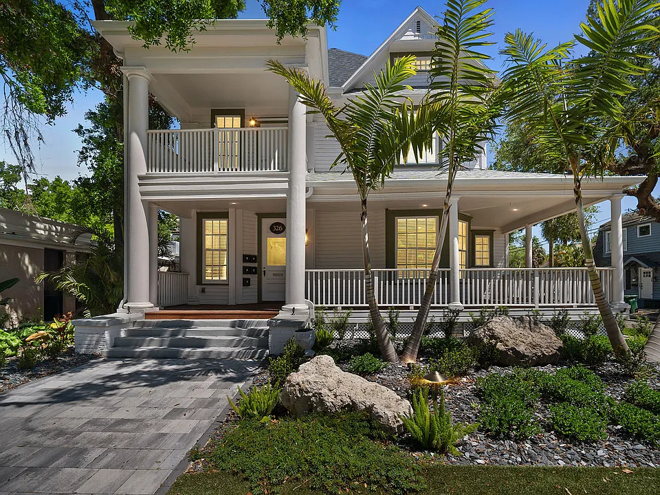 326 S Plant Ave #1