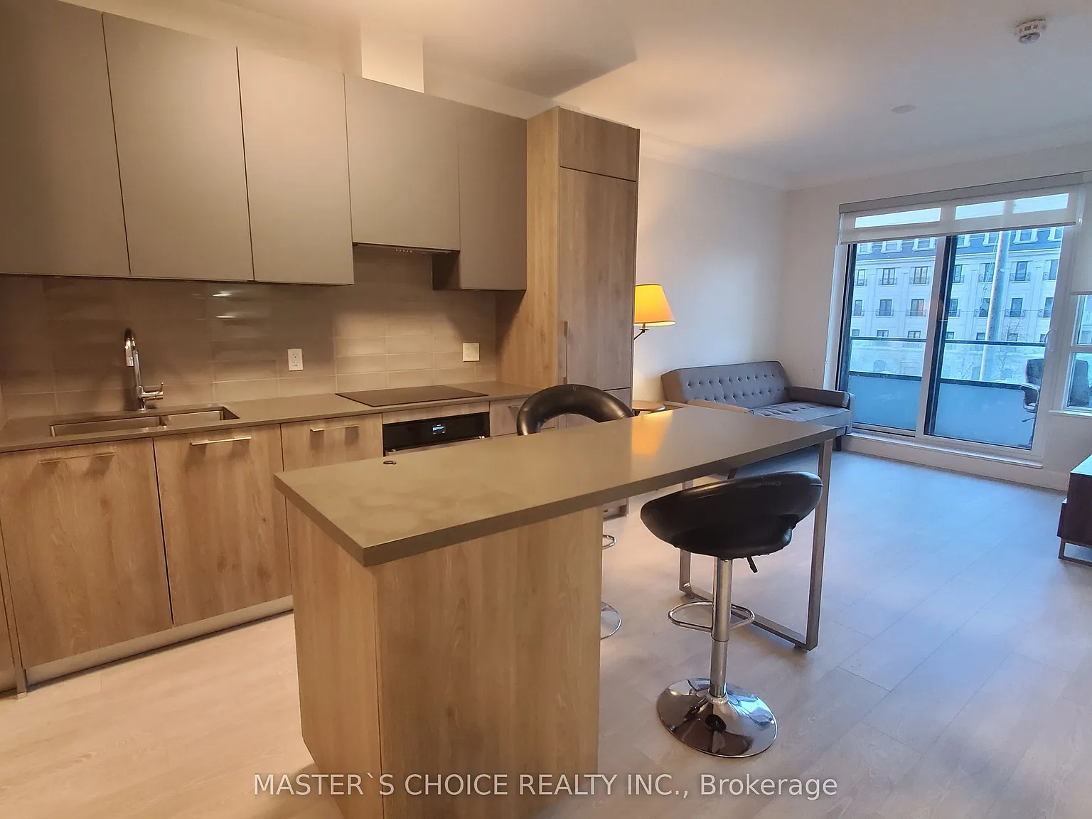2 bed, $2,600 — Photo 4