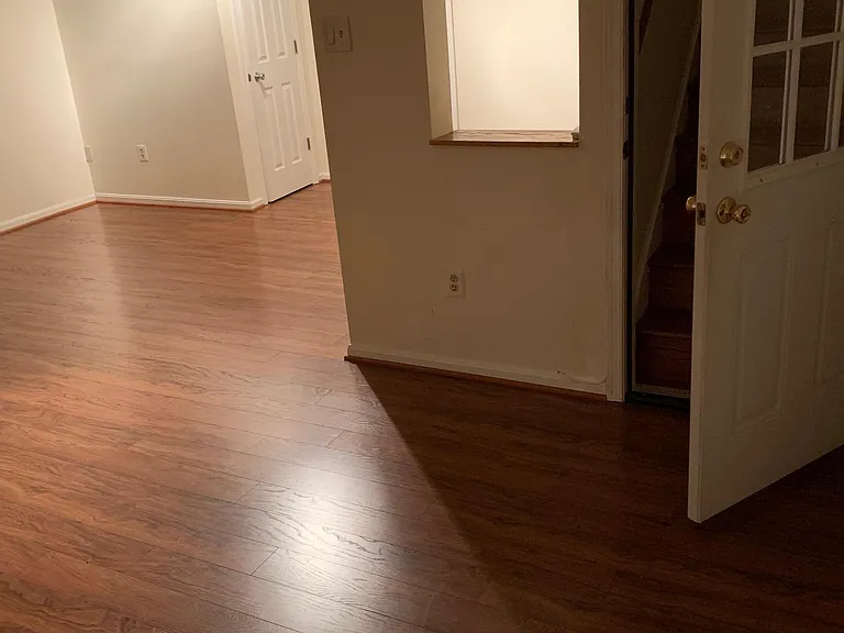 8833 Manahan Dr — Photo 32