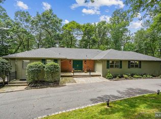 49 Lynwood Rd, Cedar Grove, NJ 07009