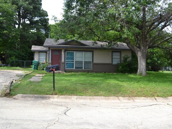 1609 Wayne St, Denton, TX 76209
